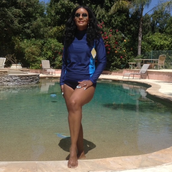 ACTIVSKINZ UPF50 Unisex Blue Swim Rash Guard - Picture 2 of 9